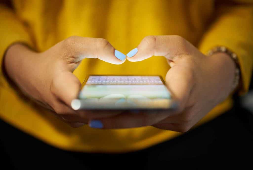 WhatsApp apuesta por las comunidades - artículo de GuruSoft