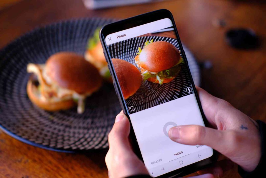 Instagram permitirá etiquetar productos a todos sus usuarios - artículo de GuruSoft