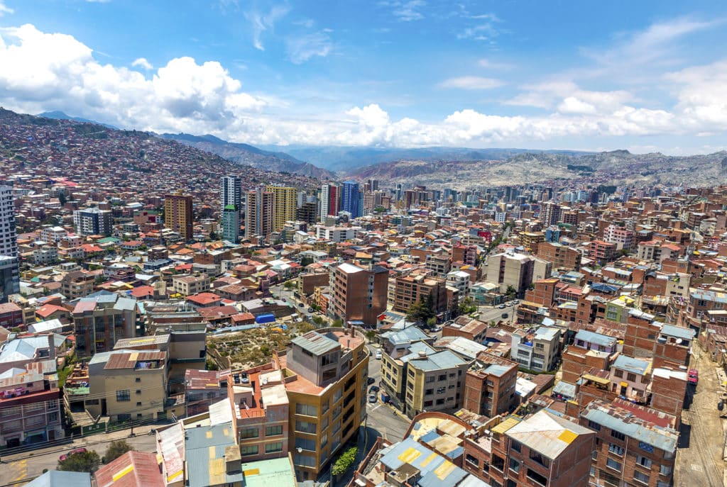 Aumenta la emisión de facturas electrónicas en Bolivia - artículo de GuruSoft