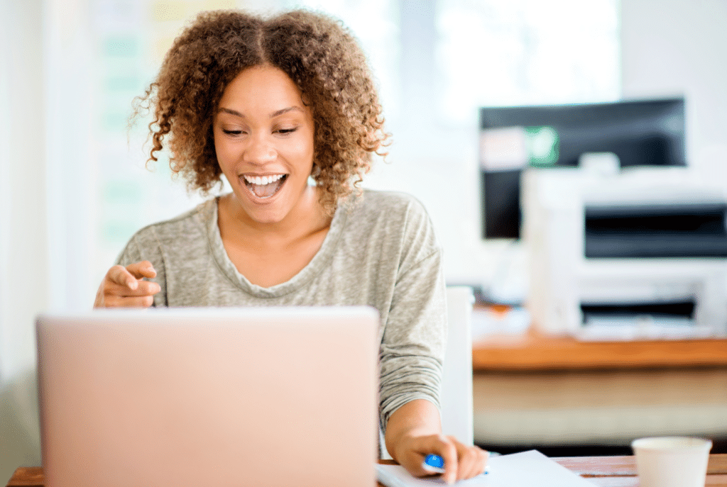 Beneficios de la Facturación Electrónica para los emprendedores - artículo de GuruSoft