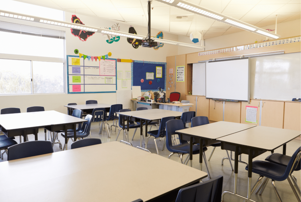 Centros educativos particulares: nuevos contribuyentes que deben emitir facturas electrónicas - artículo de GuruSoft