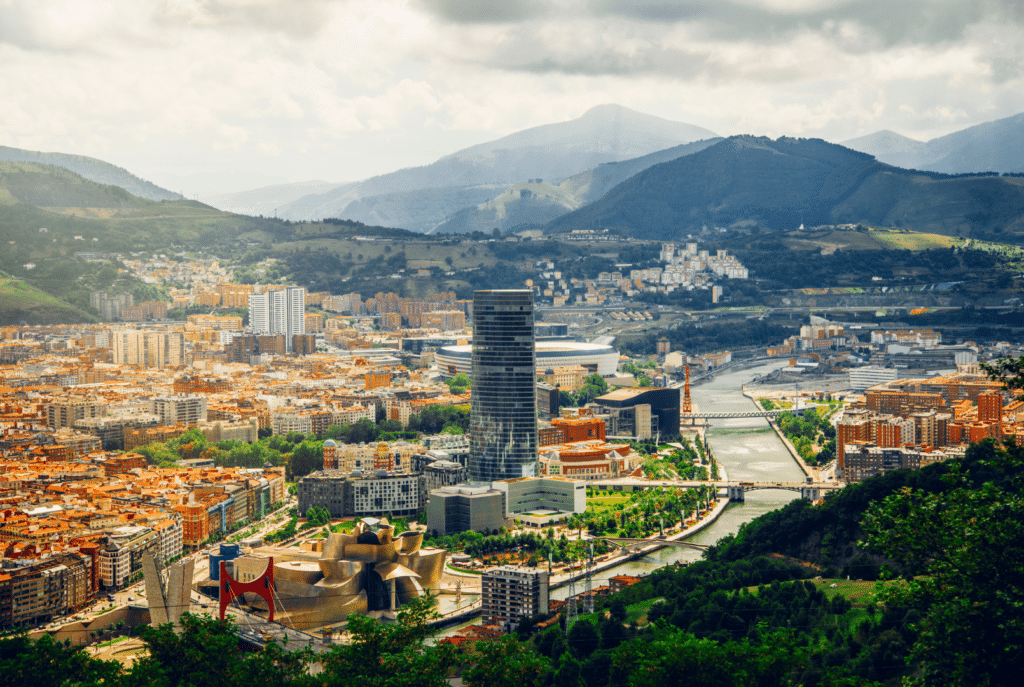 Presencia de GuruSoft en Espana Cree Y Crece
