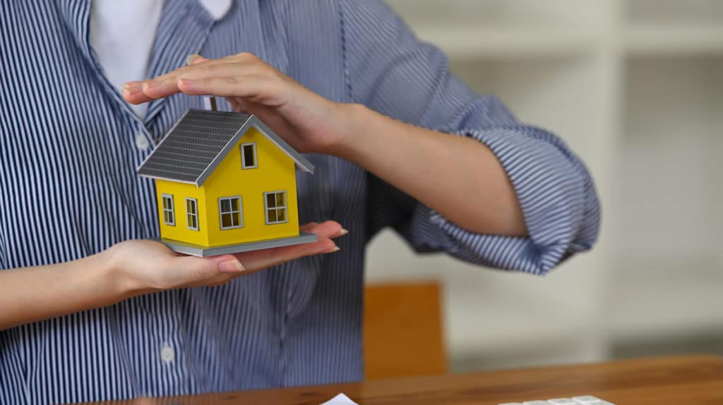 Reconstruyendo el sector inmobiliario con la Facturación Electrónica - artículo de GuruSoft